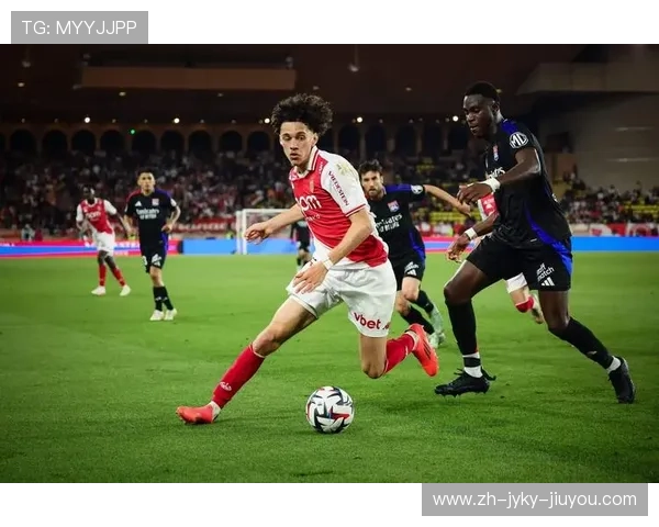 英超球队官网分析：俱乐部网站的运营与粉丝互动